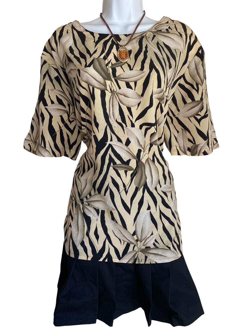 90 Vintage Kathy Che Plus 3X Beige Black Animal Print Tunic Blouse Mob Wife Goth